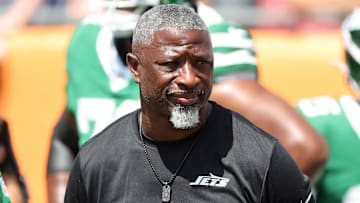 NY Jets head coach Aaron Glenn