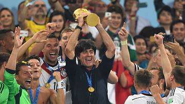 Joachim Löw mit dem WM-Pokal 2014 Joachim Löw mit dem WM-Pokal 2014
