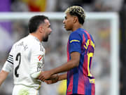 Dani Carvajal et Lamine Yamal se sont accrochés après le coup de sifflet final du Clasico.