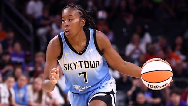 Ariel Atkins is a former WNBA champion. The Chicago Sky could lose her in free agency. Thus, getting Jewell Loyd makes sense.