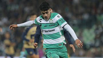 El lateral de Santos Laguna, Omar Campos, también rechazó la oferta de unirse al América porque su deseo es jugar en Europa.