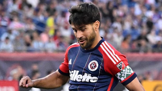 คาร์เลส กิล