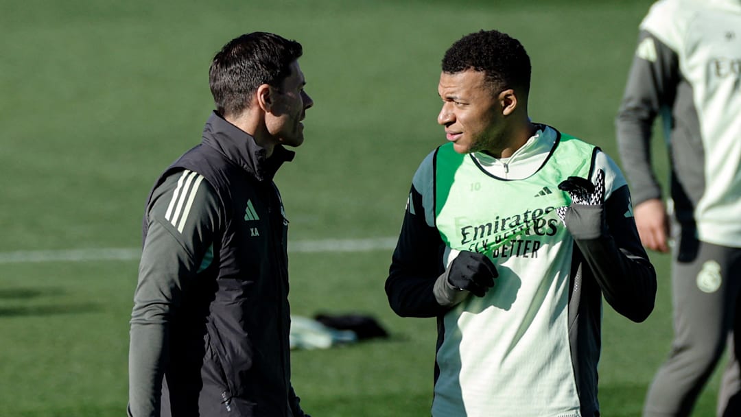 Xabi Alonso et Kylian Mbappé - Real Madrid