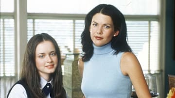 Alexis Bledel as Rory Gilmore and Lauren Graham as Lorelai Gilmore in Gilmore Girls on The WB
