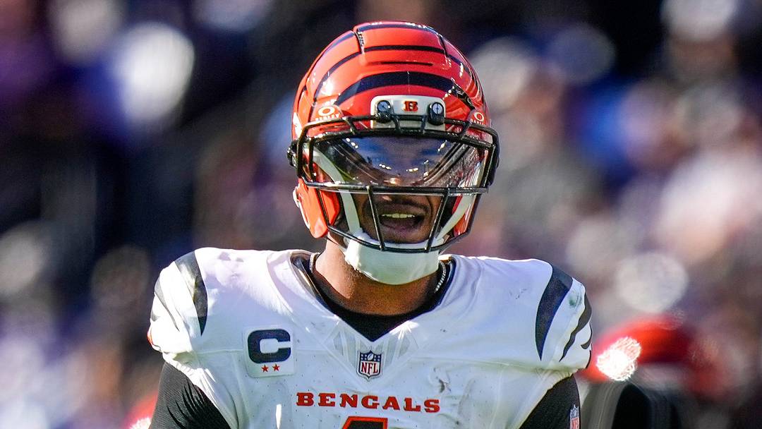 Cincinnati Bengals wide receiver Ja'marr Chase celebrates a first down reception in the fourth quarter of the NFL Week 7 game between the Baltimore Ravens and the Cincinnati Bengals. 