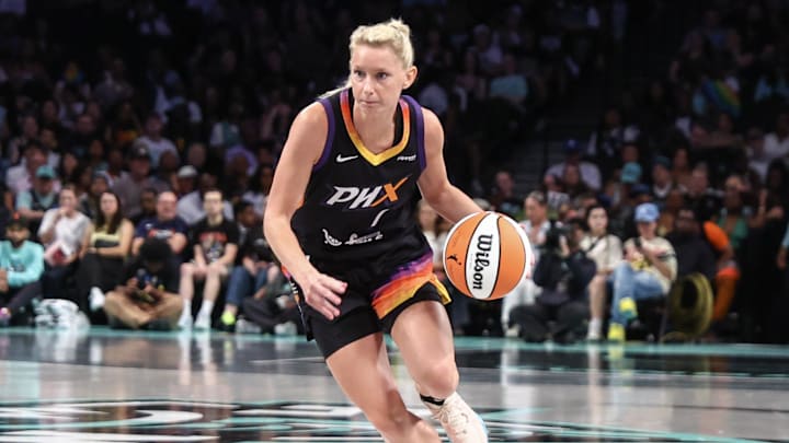 Jul 25, 2025; Brooklyn, New York, USA; Phoenix Mercury guard Lexi Held (1) at Barclays Center. Mandatory Credit: Wendell Cruz-Imagn Images Jul 25, 2025; Brooklyn, New York, USA; Phoenix Mercury guard Lexi Held (1) at Barclays Center. Mandatory Credit: Wendell Cruz-Imagn Images