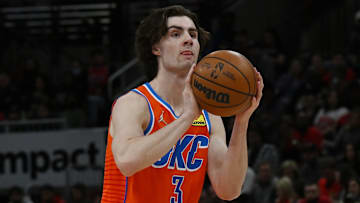 Giddey está en su primera temporada en la NBA con 19 años de edad