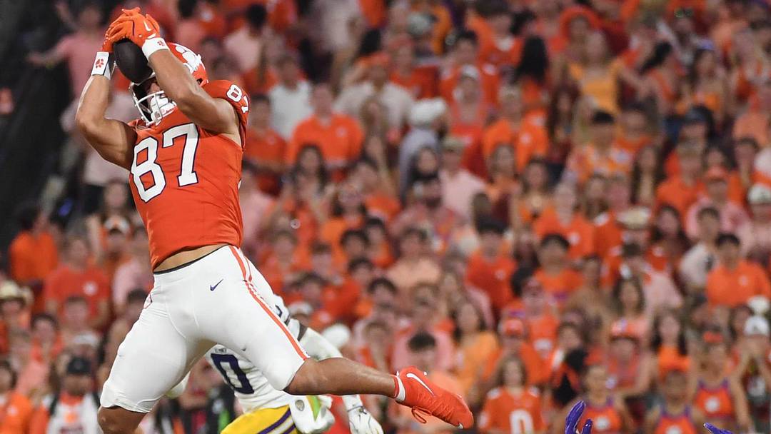 Clemson Tigers tight end Christian Bentancur (87) catches a pass while being defended by LSU Tigers safety A.J. Haulcy (13) Saturday, Aug. 30, 2025 during the NCAA football game at Memorial Stadium in Clemson, South Carolina. LSU Tigers won 17-10.