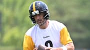 Pittsburgh Steelers quarterback Aaron Rodgers (8) during minicamp.