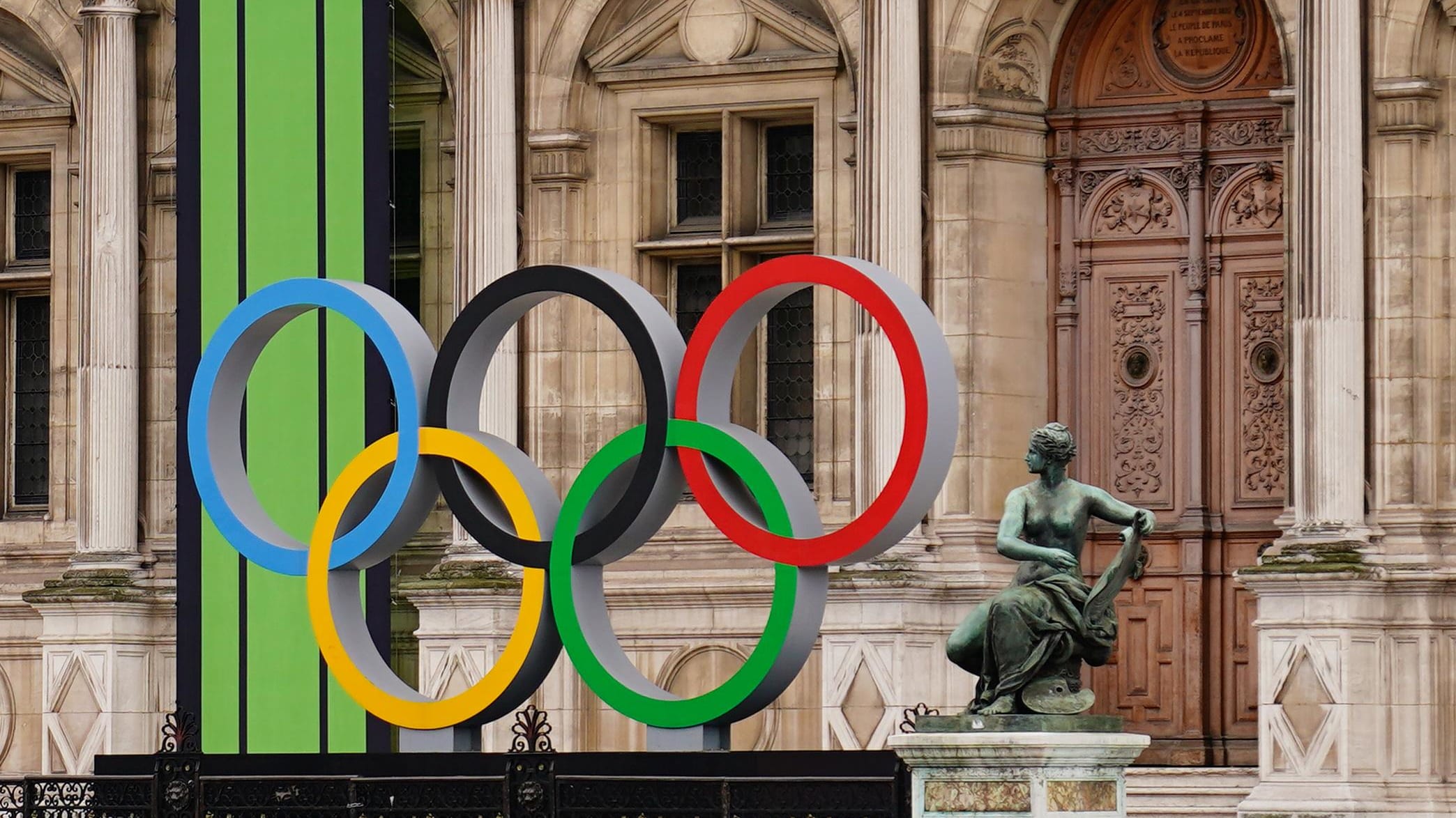 The Olympic rings outside a hotel in Paris