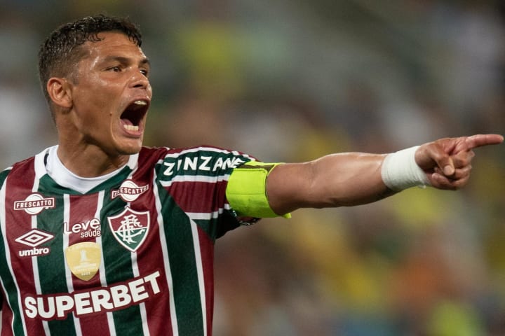 Thiago Silva reestreou pelo Fluminense após 16 anos