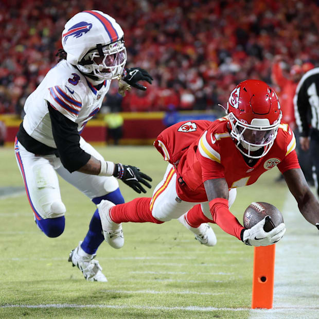 Damar Hamlin on defense