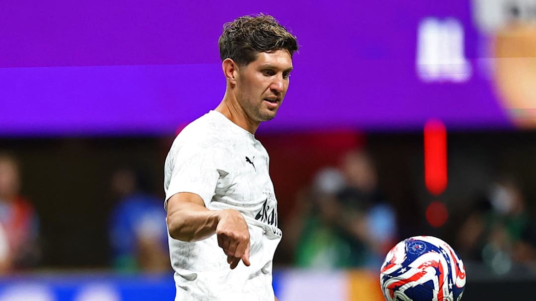 [Subscription Customers Only] Jun 22, 2025; Atlanta, Georgia, USA; Manchester City defender John Stones (5) warms up prior to a group stage match of the 2025 FIFA Club World Cup against Al Ain FC at Mercedes-Benz Stadium. Mandatory Credit: Kai Pfaffenbach-Reuters via Imagn Images