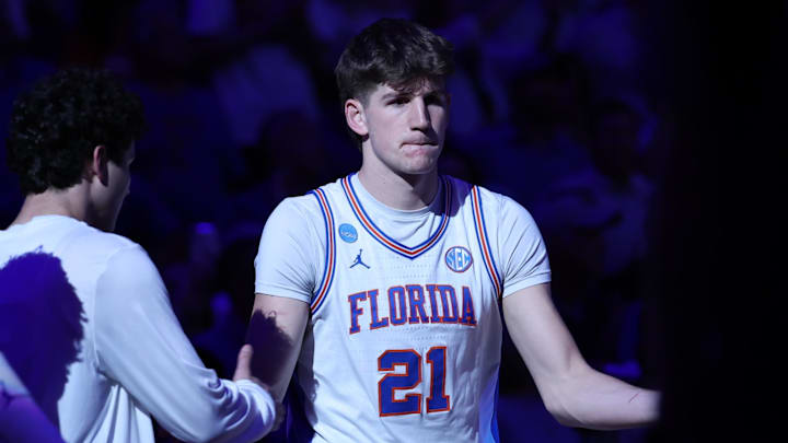 Mar 22, 2026; Tampa, FL, USA; Florida Gators forward Alex Condon (21) is introduced against the Iowa Hawkeyes prior to a second round game of the men's 2026 NCAA Tournament at Benchmark International Arena. Mandatory Credit: Matt Pendleton-Imagn Images