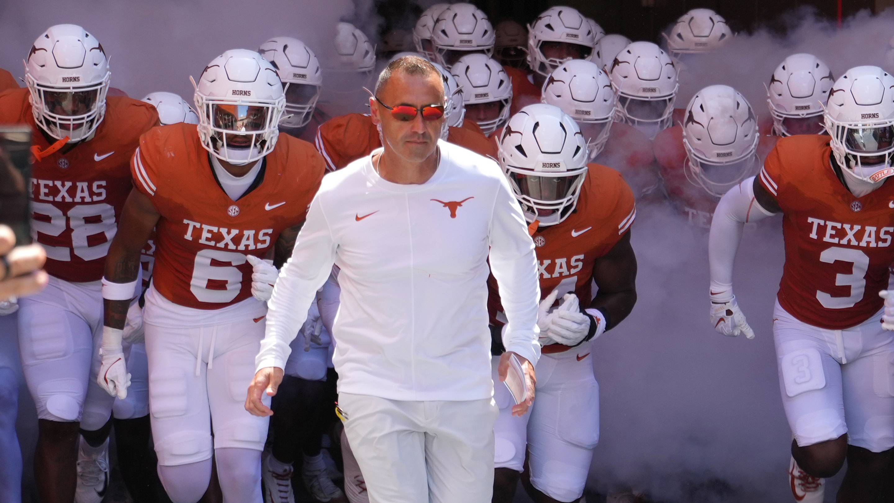 3 Bold Predictions for Texas Against Tennessee