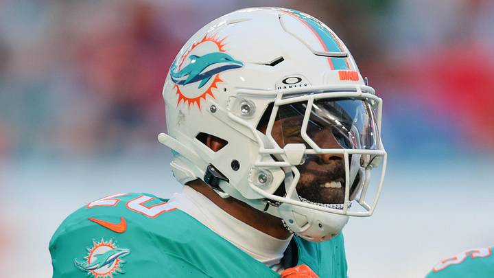 Miami Dolphins linebacker Jordyn Brooks