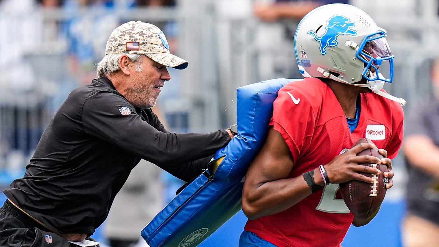 Ohio State, NFL, College Teams Resolve Backup QB Roles Ahead Season