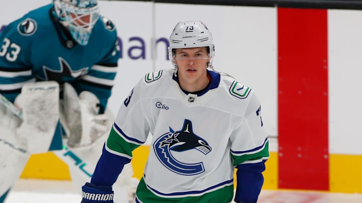 NHL: NOV 28 Canucks at Sharks