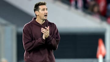 Miroslav Klose verzweifelt an seinen Stürmern 