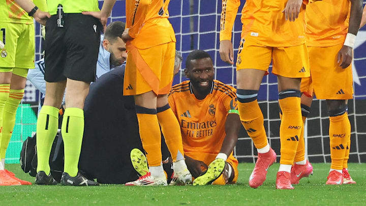 Antonio Rüdiger (center) is out with a hamstring injury.