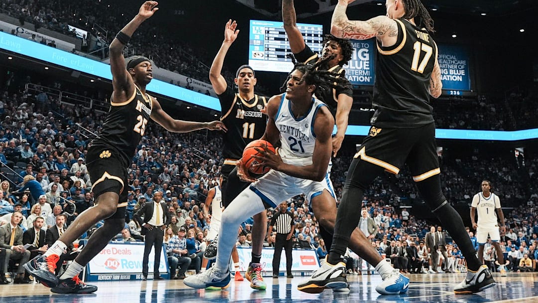 Kentucky Wildcats forward Jayden Quaintance (21) is surrounded by the Missouri defense during SEC college basketball Wednesday night at Rupp Arena in Lexington, Kentucky January 7, 2026.