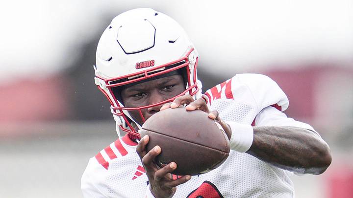 Louisville Cardinals' senior wide receiver Chris Bell (0) during a recent practice on August 4, 2025 before the start of the 2025 football season. In 2024, Bell had 43 receptions for 737 yards with four touchdowns. He averaged 17.1 yards per catch.
