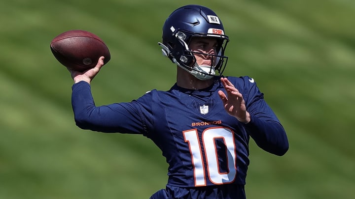May 23, 2024; Englewood, CO, USA; Denver Broncos quarterback Bo Nix (10) during organized team activities at Centura Health Training Center. Mandatory Credit: Isaiah J. Downing-USA TODAY Sports May 23, 2024; Englewood, CO, USA; Denver Broncos quarterback Bo Nix (10) during organized team activities at Centura Health Training Center. Mandatory Credit: Isaiah J. Downing-USA TODAY Sports