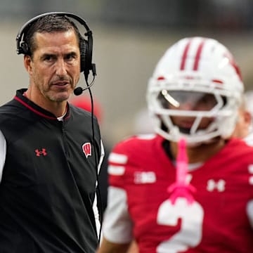 Wisconsin Badgers vs. Iowa Hawkeyes time, TV channel revealed