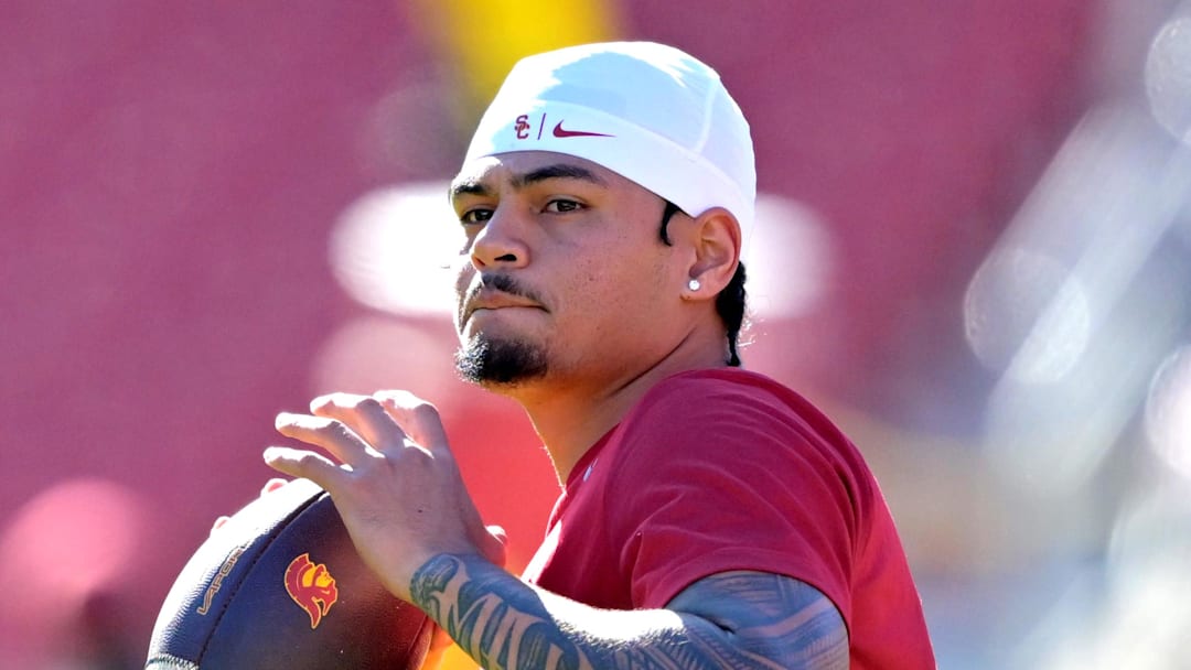 Oct 11, 2025; Los Angeles, California, USA; USC Trojans quarterback Jayden Maiava (14) warms up prior to the game against the Michigan Wolverines at United Airlines Field at the Los Angeles Memorial Coliseum. Mandatory Credit: Jayne Kamin-Oncea-Imagn Images Oct 11, 2025; Los Angeles, California, USA; USC Trojans quarterback Jayden Maiava (14) warms up prior to the game against the Michigan Wolverines at United Airlines Field at the Los Angeles Memorial Coliseum. Mandatory Credit: Jayne Kamin-Oncea-Imagn Images