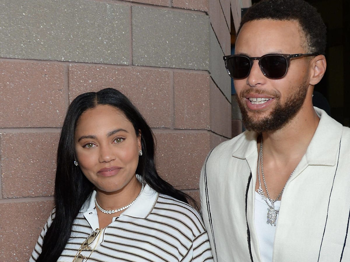 Steph Curry trolls Ayesha Curry haters for backlash over relationship  comments