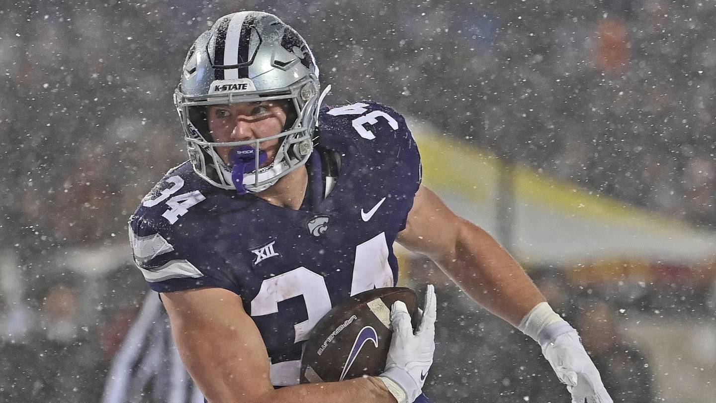 Player Spotlight: Kanas State Tight End Ben Sinnott - Vimarsana News