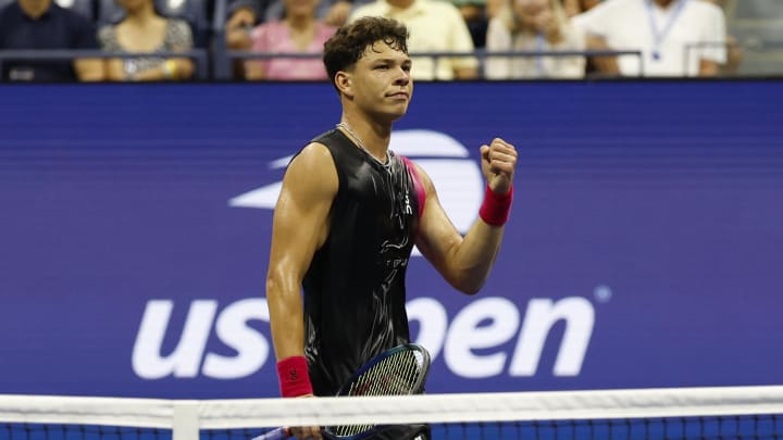 Sep 5, 2023; Flushing, NY, USA; Ben Shelton of the United States reacts after winning a point against Frances Tiafoe of the United States (not pictured) on day nine of the 2023 U.S. Open tennis tournament at USTA Billie Jean King National Tennis Center. Mandatory Credit: Geoff Burke-USA TODAY Sports