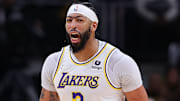 Las constantes ausencias de Davis le han costado a los Lakers