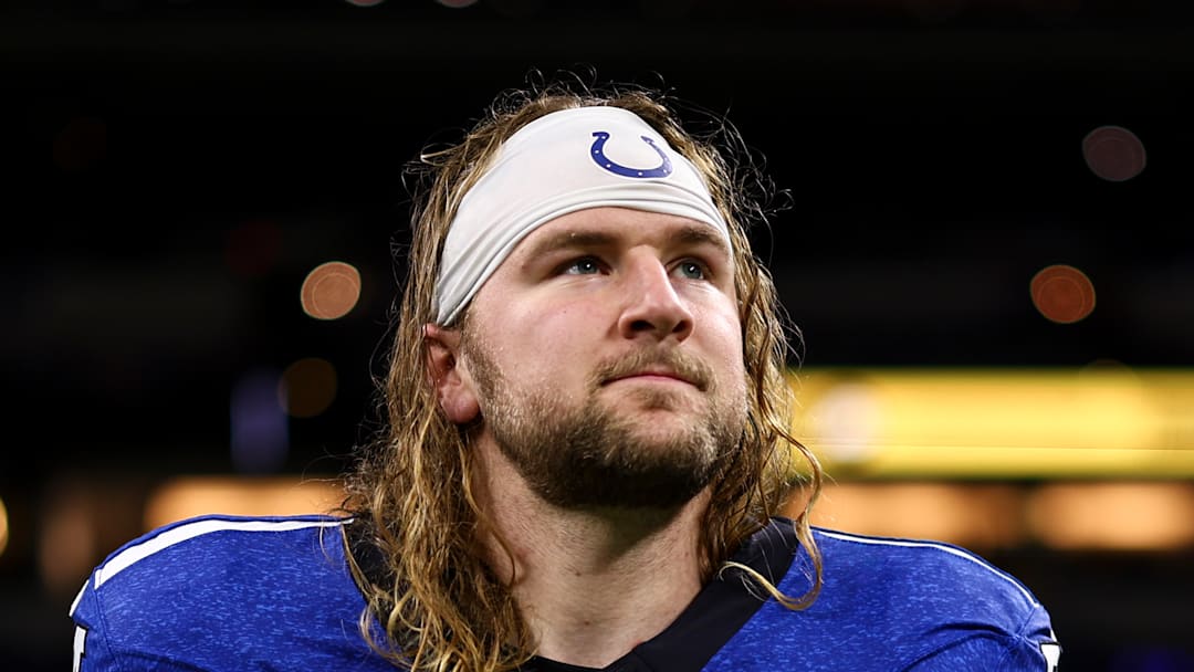 Tyler Warren of the Indianapolis Colts pregame