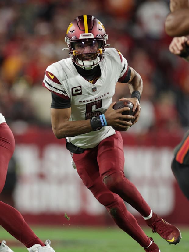 Washington Commanders quarterback Jayden Daniels