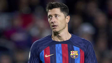 Robert Lewandowski remis en question à Barcelone