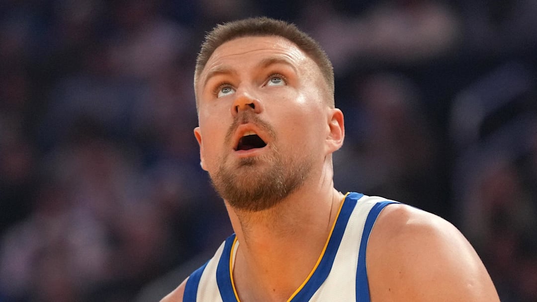 Mar 13, 2026; San Francisco, California, USA; Golden State Warriors forward Kristaps Porzingis (7) and Minnesota Timberwolves forward Julius Randle (30) watch a free throw attempt in the first quarter at the Chase Center. Mandatory Credit: Cary Edmondson-Imagn Images Mar 13, 2026; San Francisco, California, USA; Golden State Warriors forward Kristaps Porzingis (7) and Minnesota Timberwolves forward Julius Randle (30) watch a free throw attempt in the first quarter at the Chase Center. Mandatory Credit: Cary Edmondson-Imagn Images