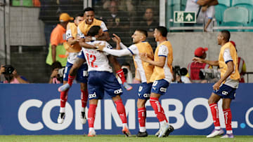 Willian José saiu do banco e marcou o gol do triunfo do Bahia