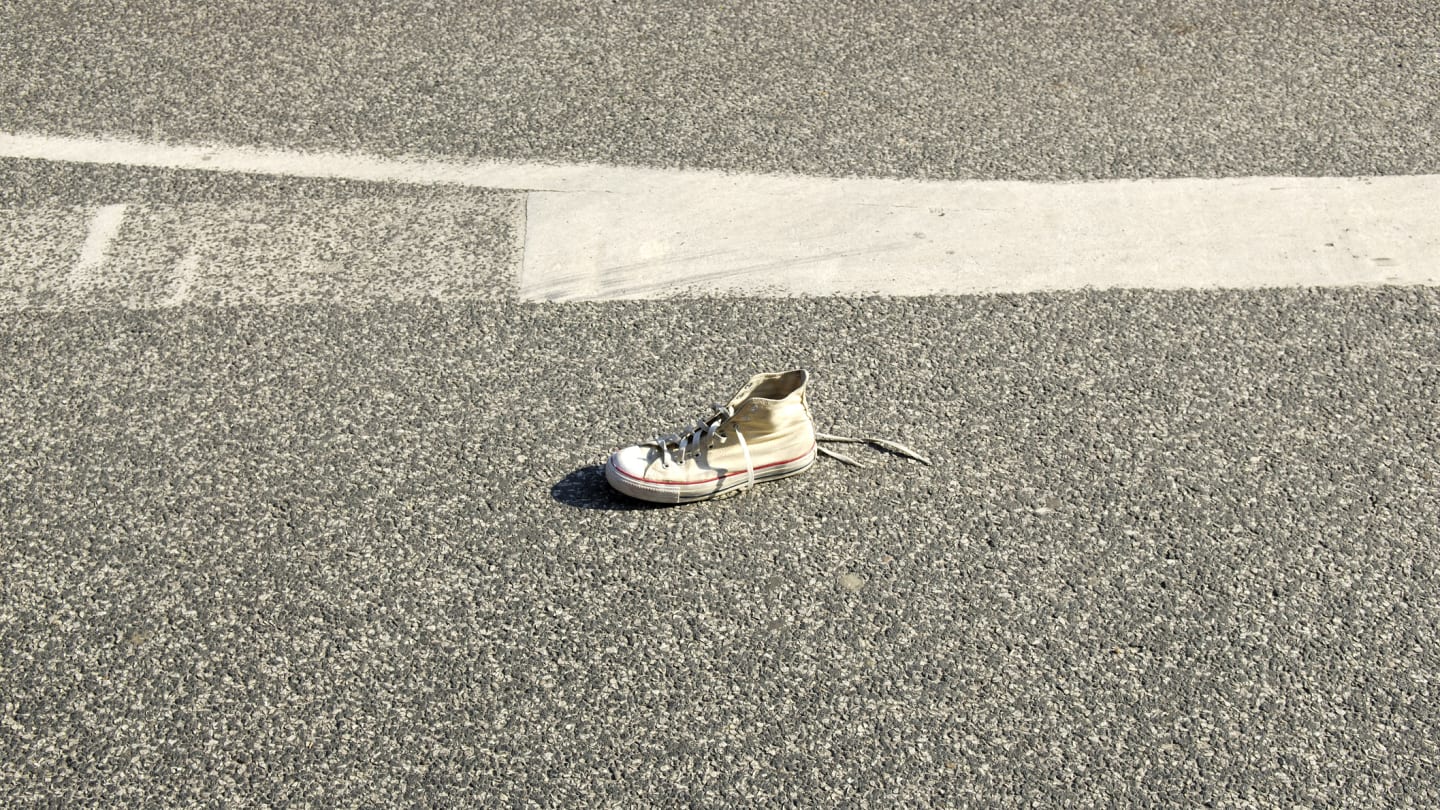 Why Is It So Common to See a Single Shoe On the Side of the Road?
