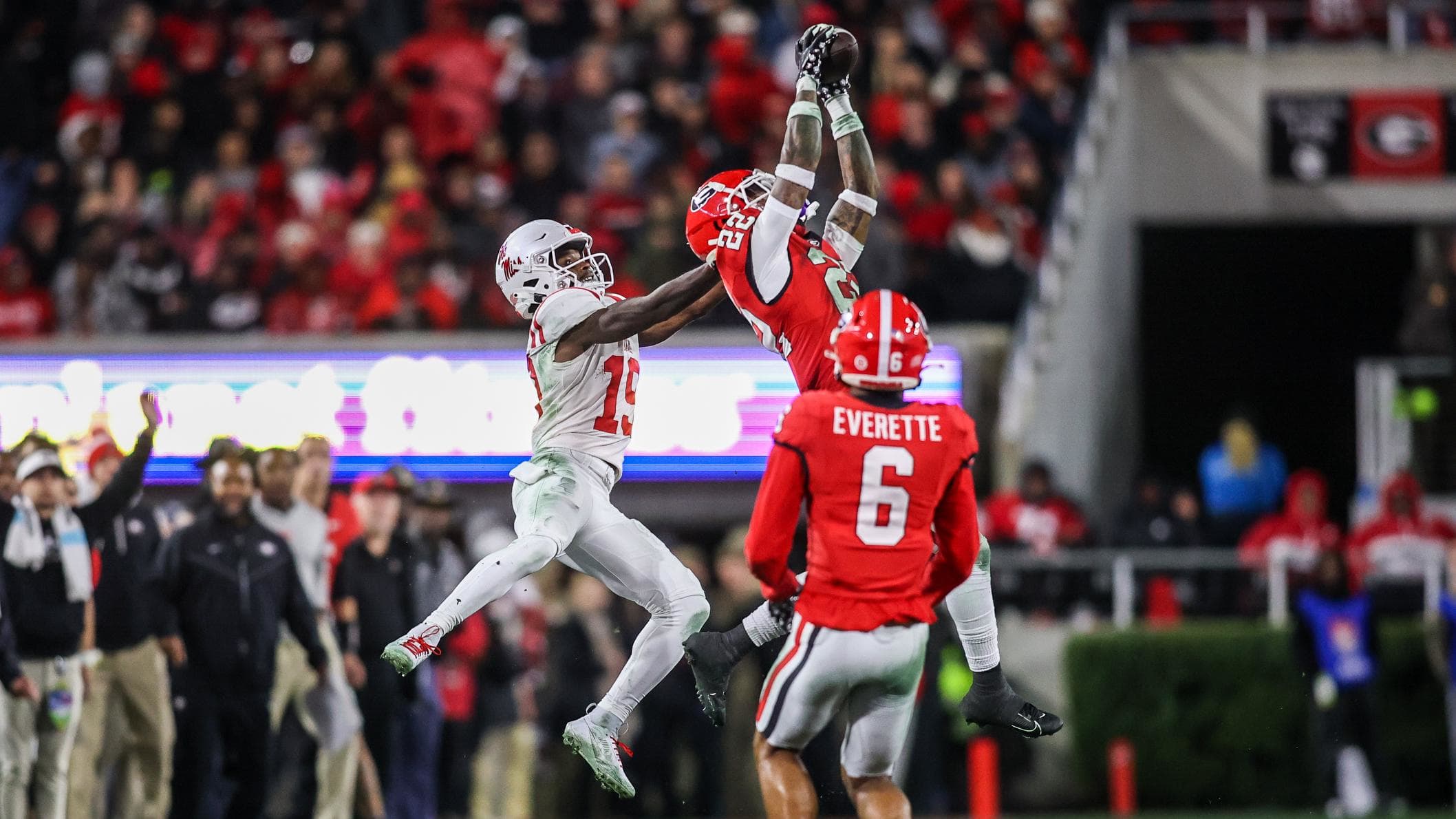 Georgia Bulldogs defensive back Javon Bullard intercepts a pass.