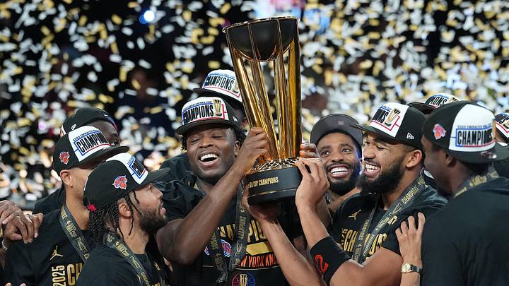 Jalen Brunson, OG Anunoby, Mikal Bridges, Karl-Anthony Towns celebrating NBA Cup