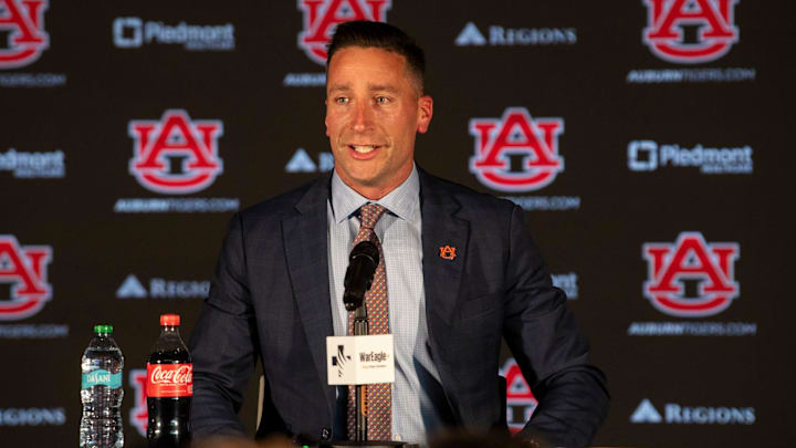 Steven Pearl marks the 22nd head coach in the history of Auburn men's basketball. Steven Pearl marks the 22nd head coach in the history of Auburn men's basketball.