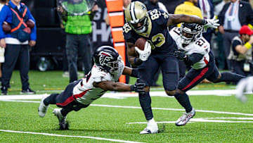 Dec 18, 2022; New Orleans, Louisiana, USA;  New Orleans Saints tight end Juwan Johnson (83) pushes