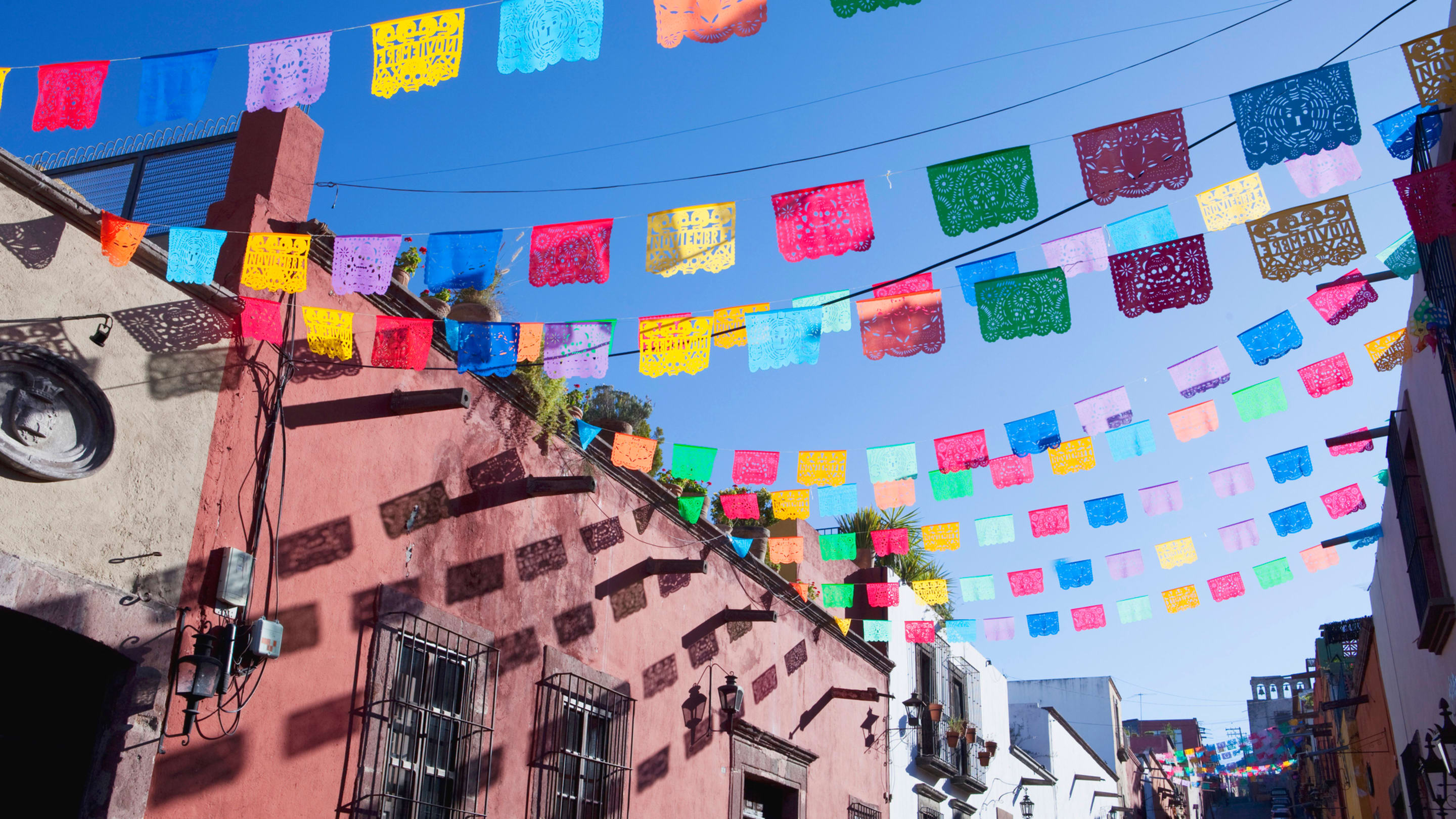 7 Facts About Hispanic Heritage Month