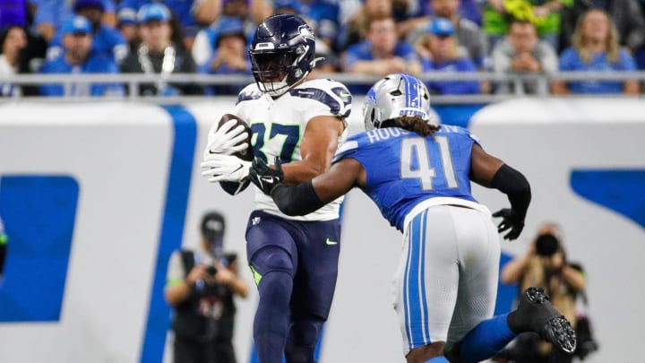 Detroit Lions linebacker James Houston (41) 