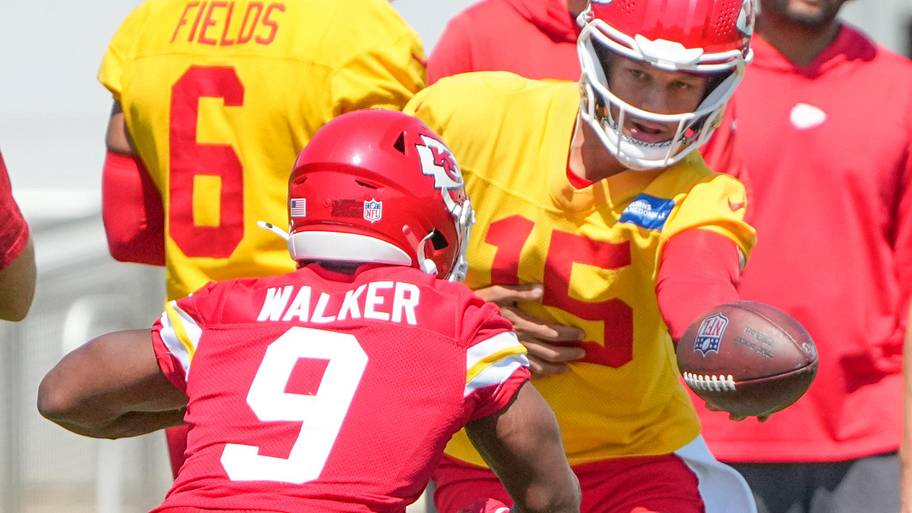 Kansas City Chiefs quarterback Patrick Mahomes and running back Kenneth Walker III