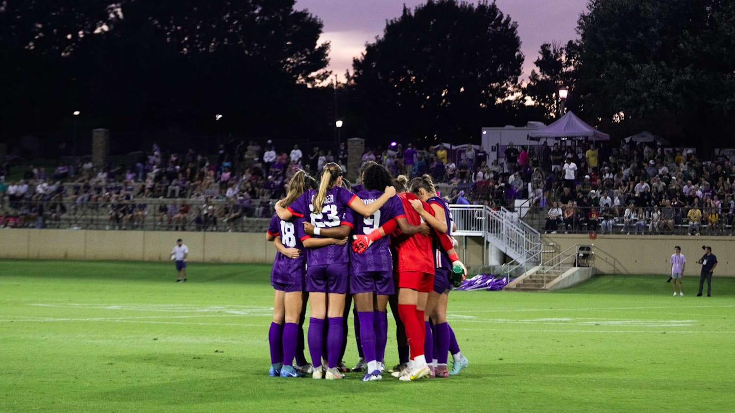 Castain’s Brace Spurs No. 14 TCU Over No. 10 Baylor