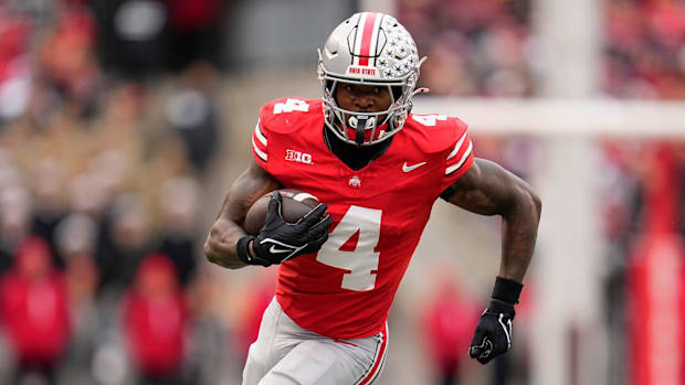 Grok ranks college football's 10 best teams in 2025
