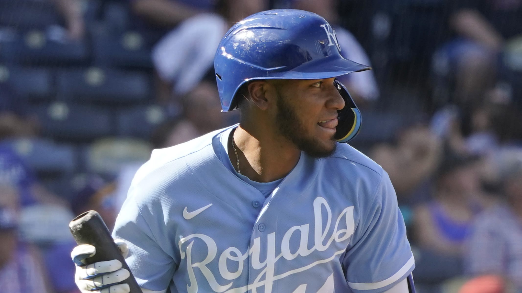 Pittsburgh Pirates News: Team Trades for Outfielder Edward Olivares