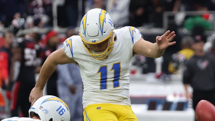 Chargers K Cameron Dicker will be one of the first kickers selected in 2025 fantasy football drafts. Chargers K Cameron Dicker will be one of the first kickers selected in 2025 fantasy football drafts.